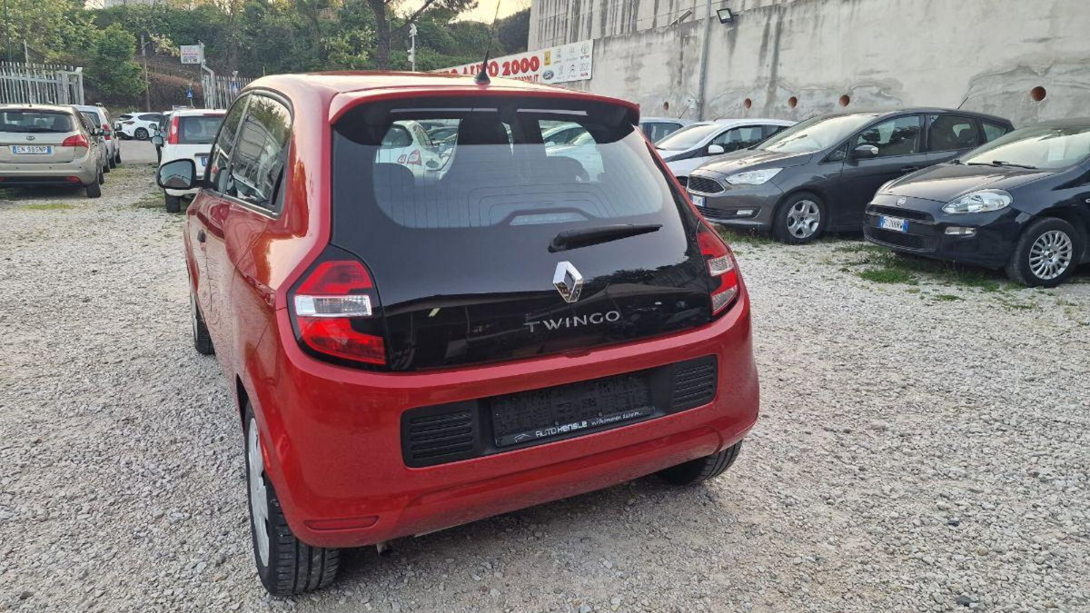 Renault Twingo TCe 90 CV Stop&Start Energy Lovely (5)