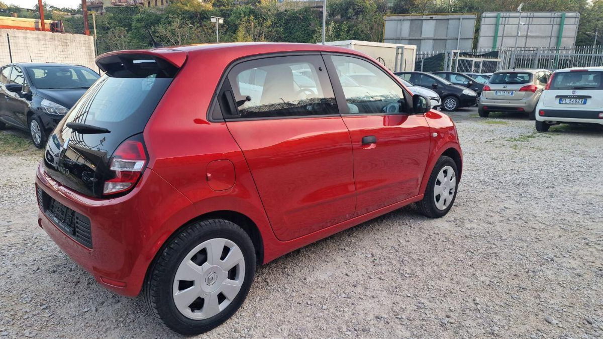 Renault Twingo TCe 90 CV Stop&Start Energy Lovely (7)