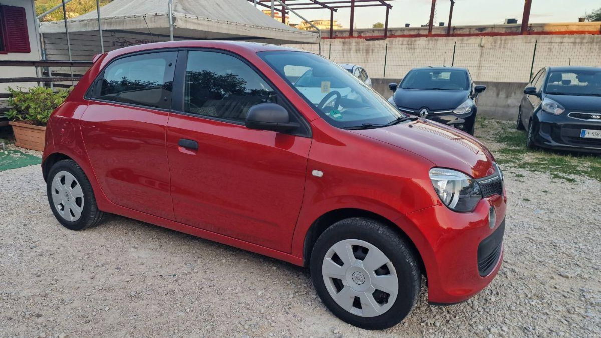 Renault Twingo TCe 90 CV Stop&Start Energy Lovely (8)