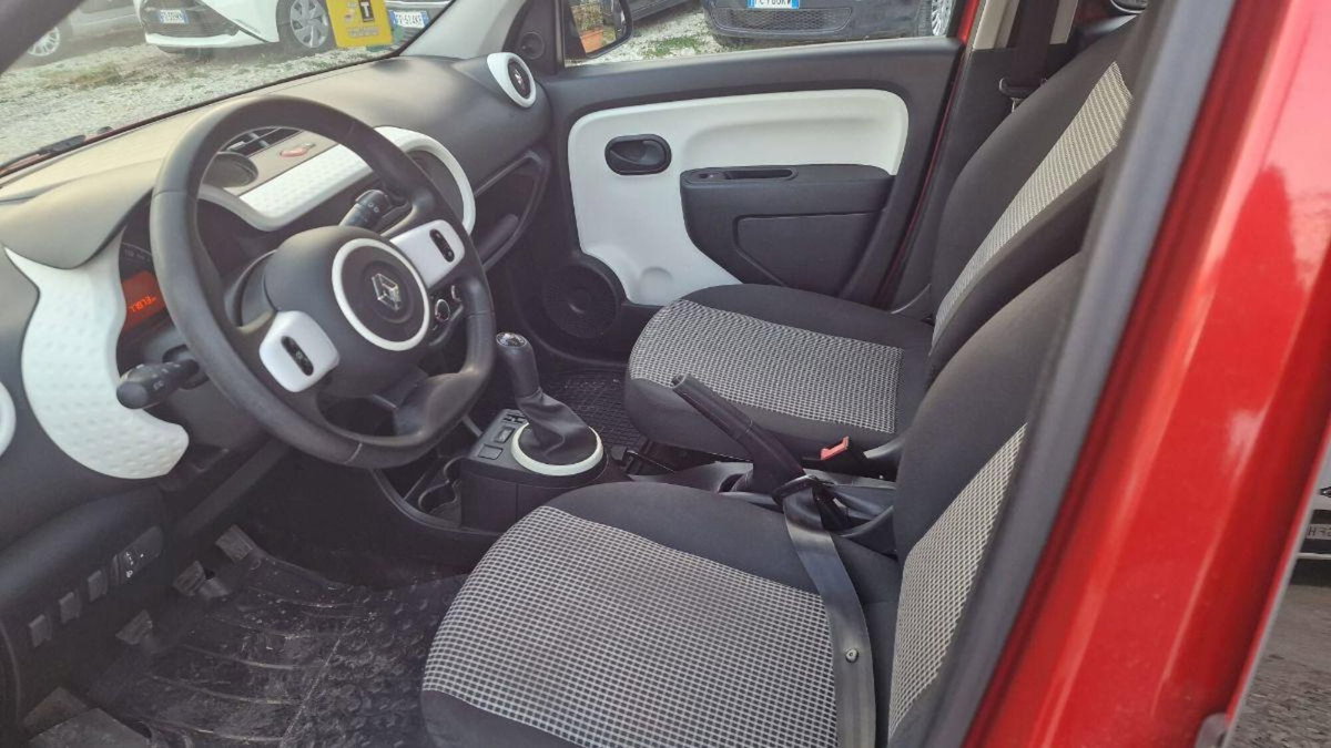 Renault Twingo TCe 90 CV Stop&Start Energy Lovely (9)