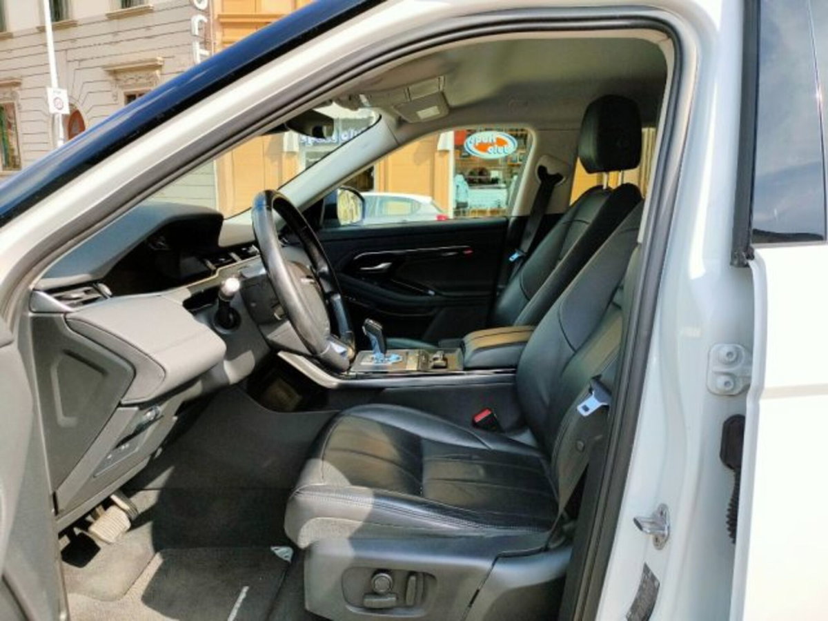 Land Rover Range Rover Evoque 2.0D I4-L.Flw 150 CV AWD Auto SE (12)