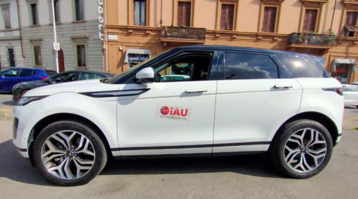 Land Rover Range Rover Evoque 2.0D I4-L.Flw 150 CV AWD Auto SE (4)