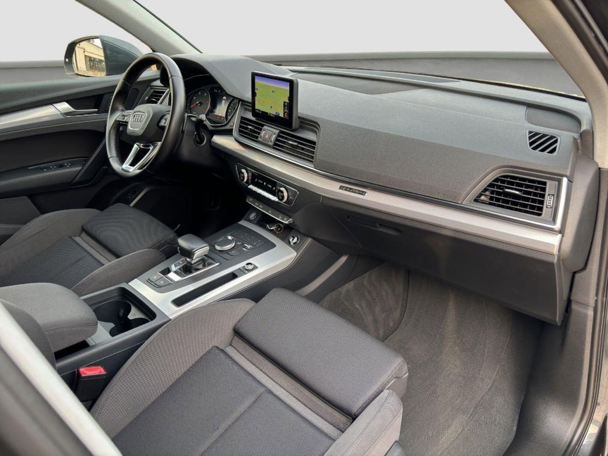 Audi Q5 40 TDI quattro S tronic Sport (11)