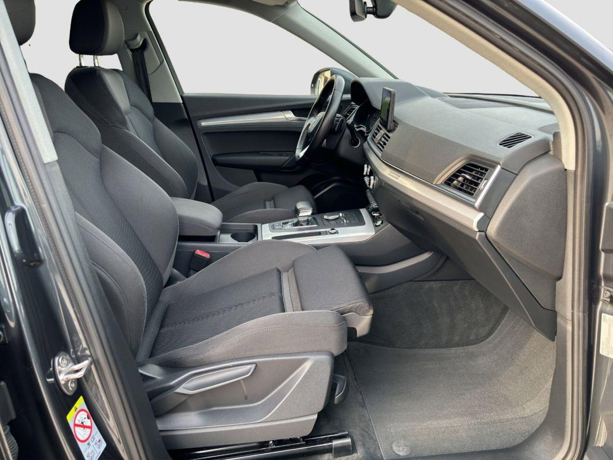 Audi Q5 40 TDI quattro S tronic Sport (12)