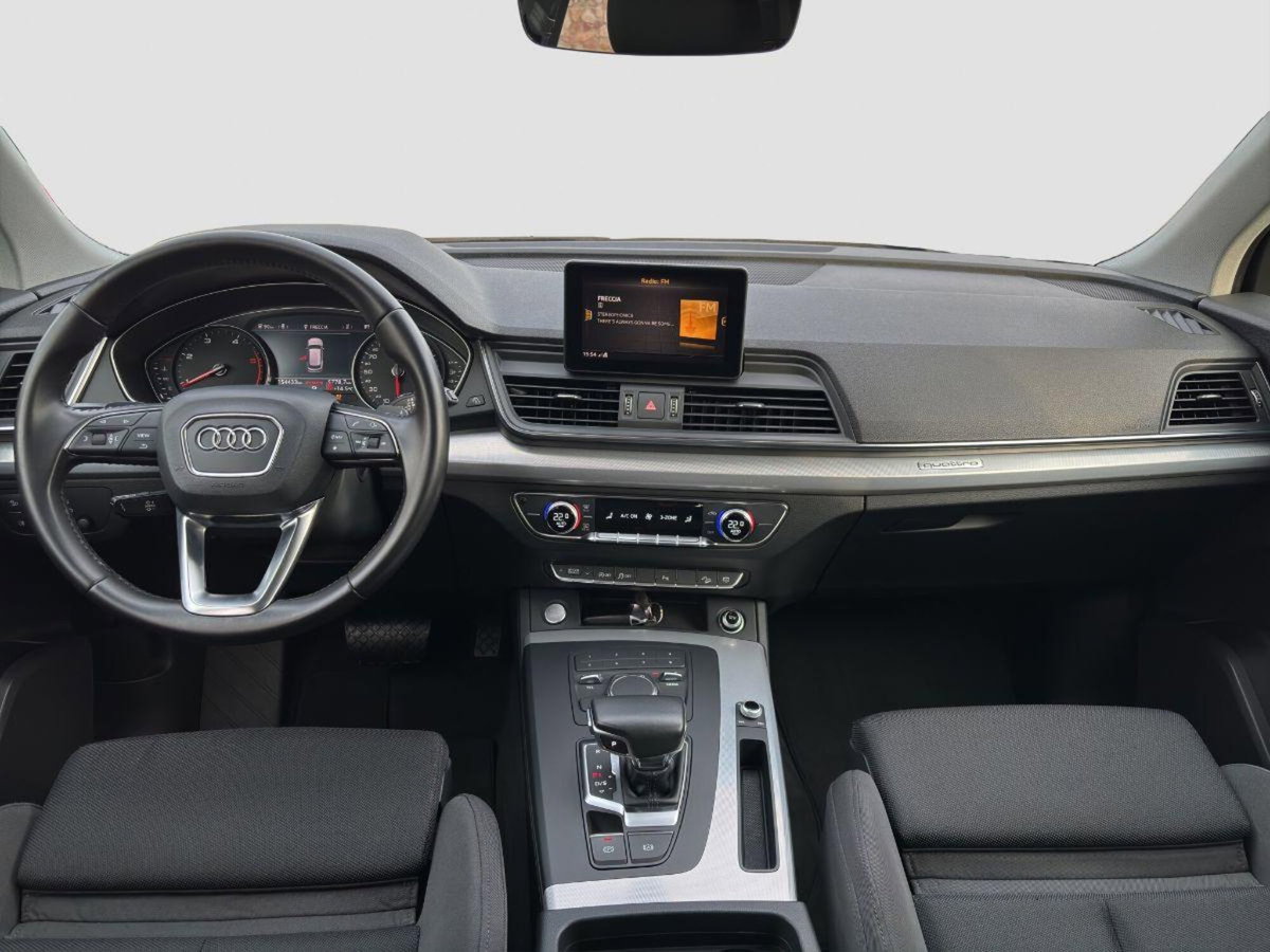 Audi Q5 40 TDI quattro S tronic Sport (14)