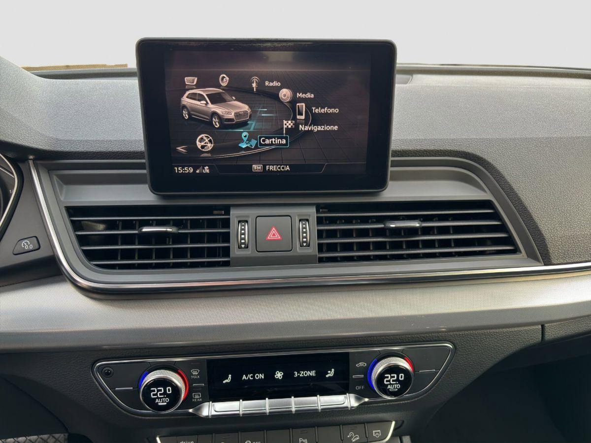 Audi Q5 40 TDI quattro S tronic Sport (18)