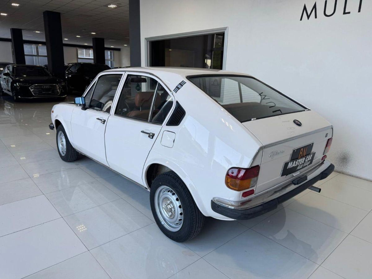 Alfa Romeo Alfasud 1.3 4 porte Super (1351 cc.) (2)