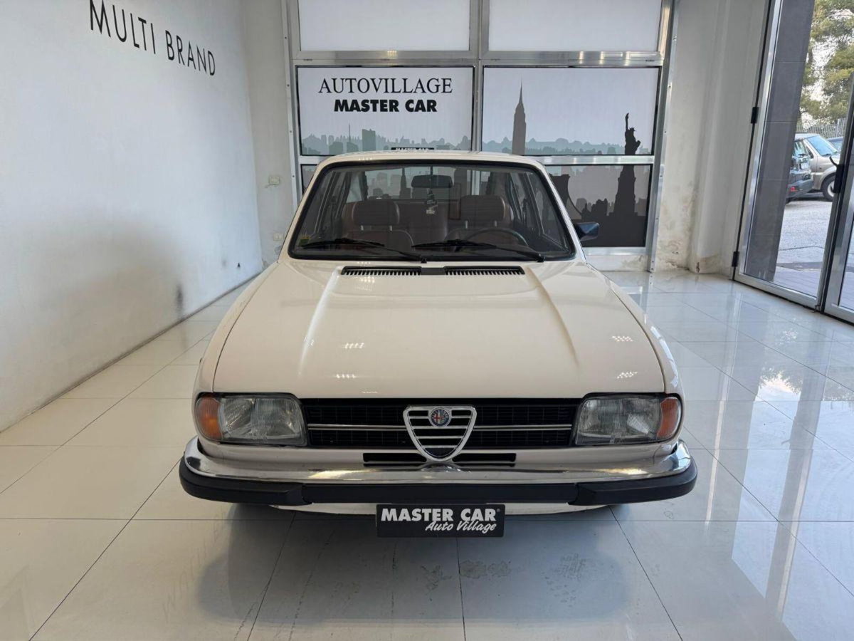 Alfa Romeo Alfasud 1.3 4 porte Super (1351 cc.) (5)