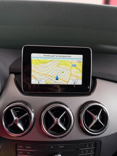 Mercedes-Benz Classe B 180 Sport (6)