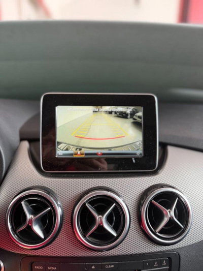 Mercedes-Benz Classe B 180 Sport (7)