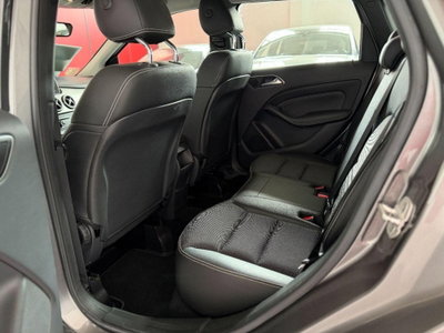 Mercedes-Benz Classe B 180 Sport (8)