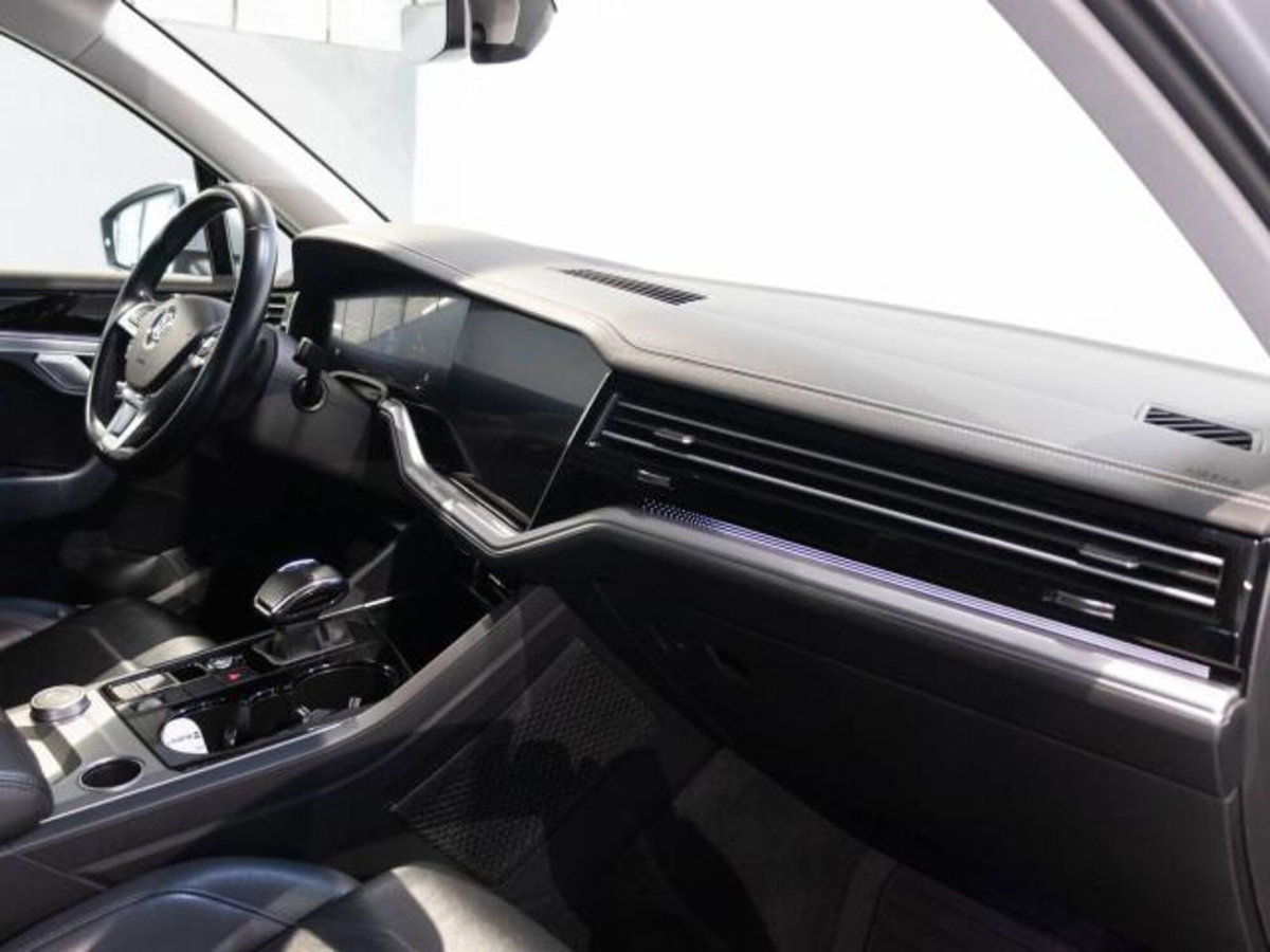 Volkswagen Touareg 3.0 V6 TDI 286 CV SCR (15)
