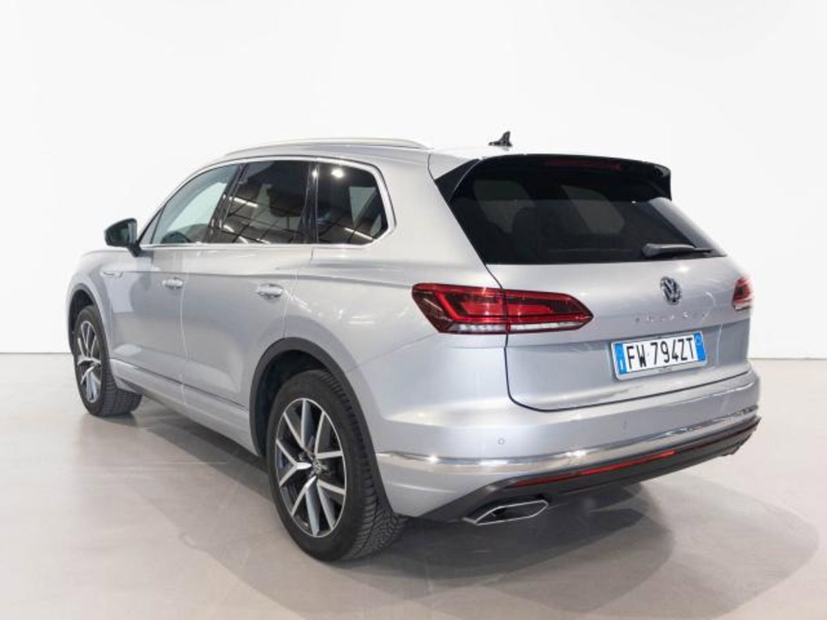 Volkswagen Touareg 3.0 V6 TDI 286 CV SCR (3)