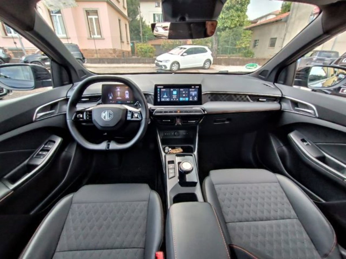 Mg MG3 1.5 hybrid+ Luxury auto (11)