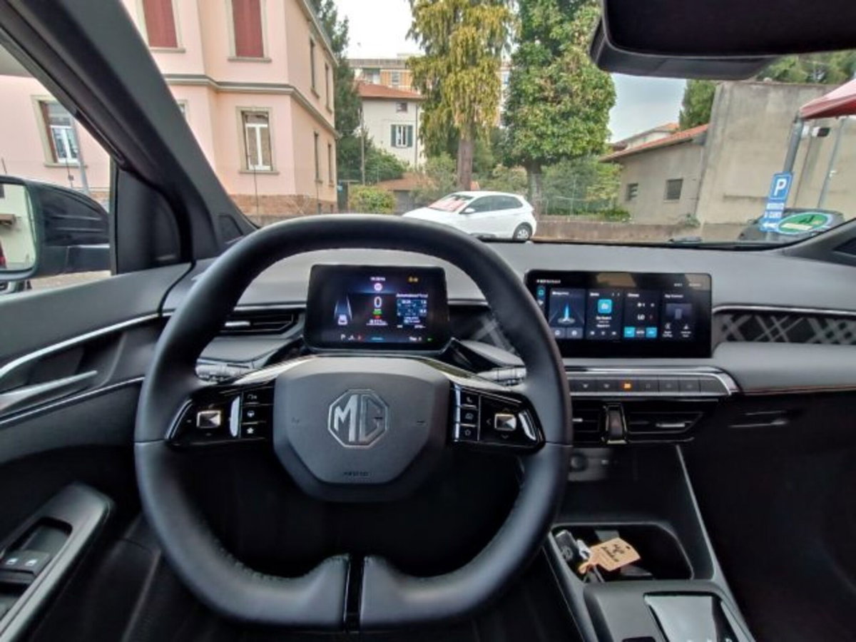 Mg MG3 1.5 hybrid+ Luxury auto (14)
