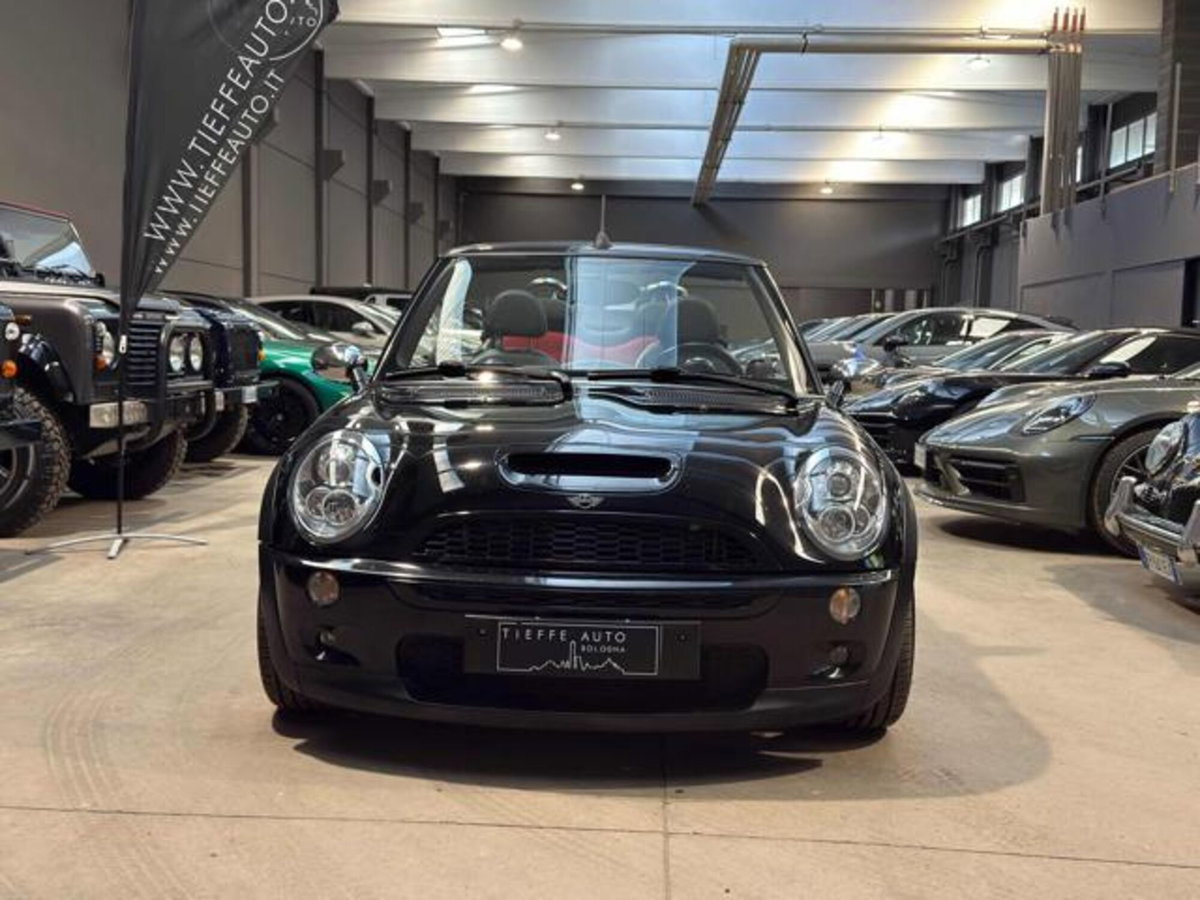 MINI Mini Cabrio 1.6 16V Cooper S Cabrio (2)