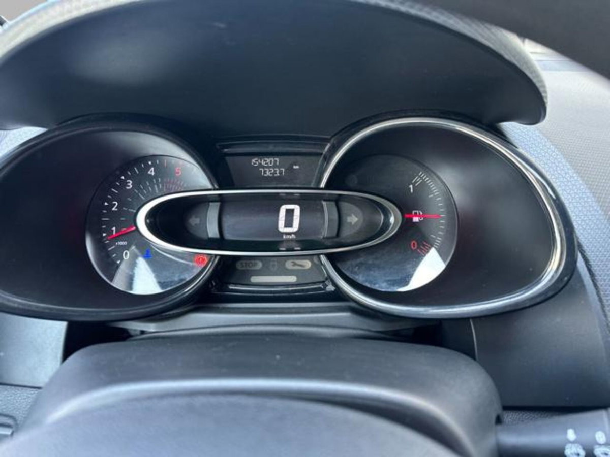 Renault Clio SporTour 1.5 dCi 75CV SporTour Dynamique Autocarro (9)
