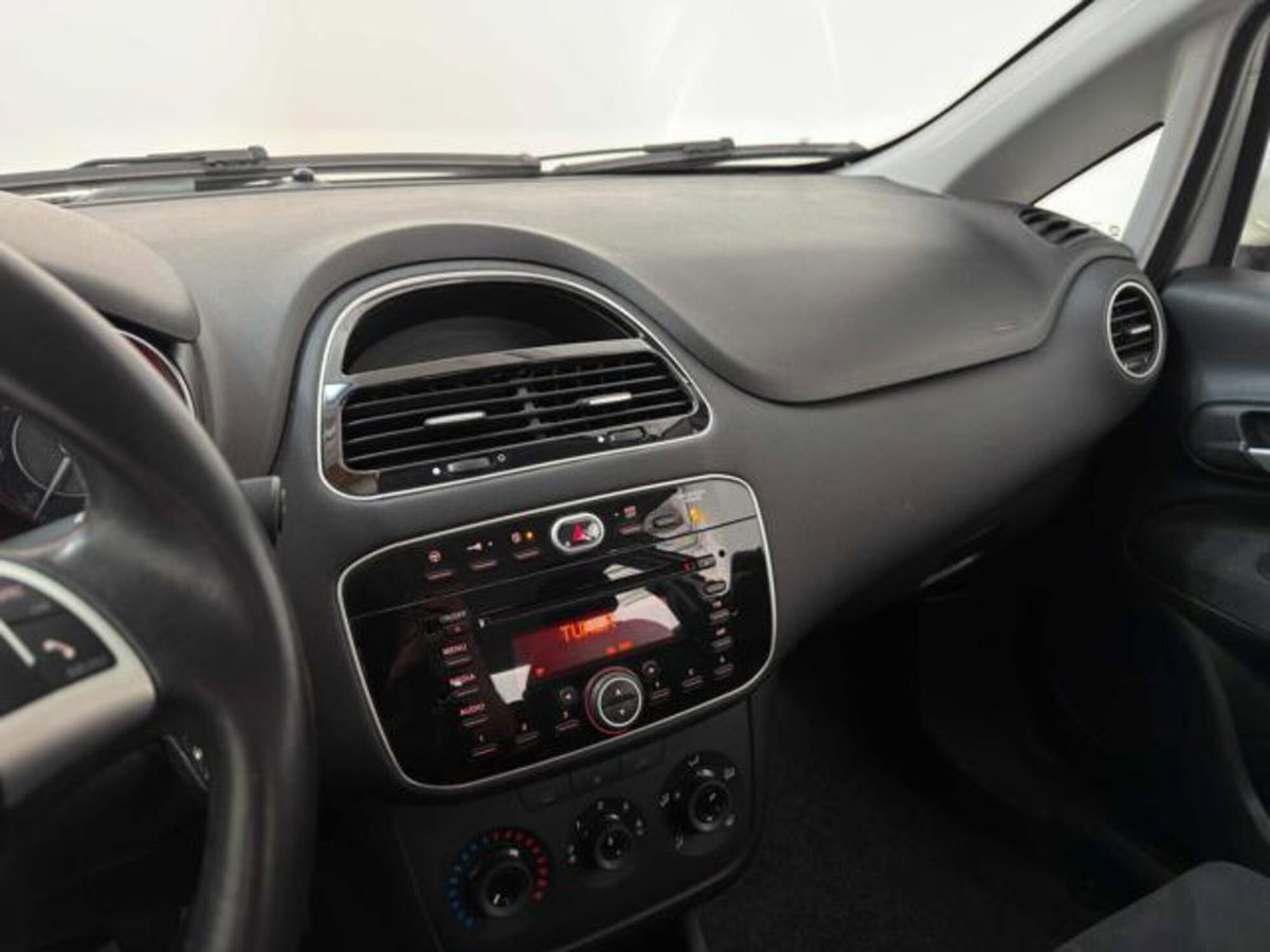 Fiat Punto 1.3 MJT II S&S 85 CV 5 porte ECO Lounge (10)