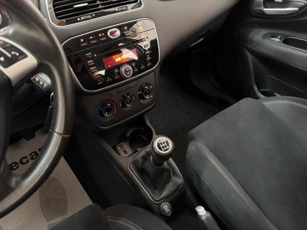 Fiat Punto 1.3 MJT II S&S 85 CV 5 porte ECO Lounge (11)