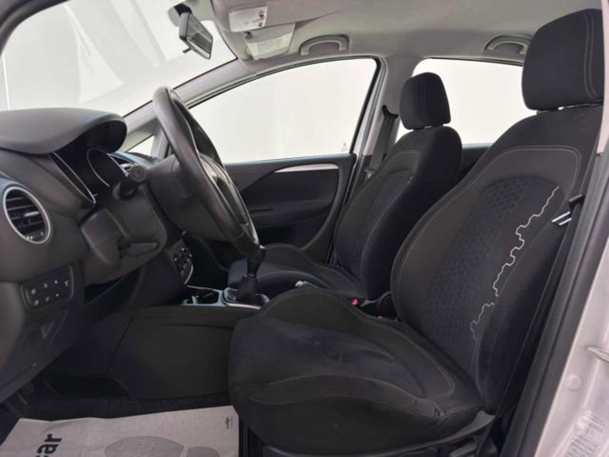 Fiat Punto 1.3 MJT II S&S 85 CV 5 porte ECO Lounge (12)