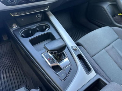 Audi A4 Avant 35 TDI/163 CV S tronic Business Advanced (10)