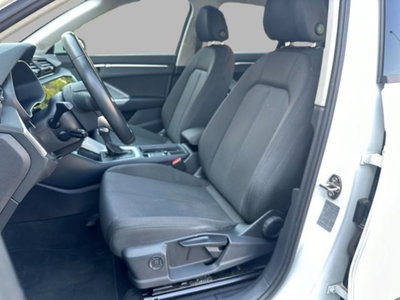 Audi Q3 35 TDI quattro S tronic Business (11)