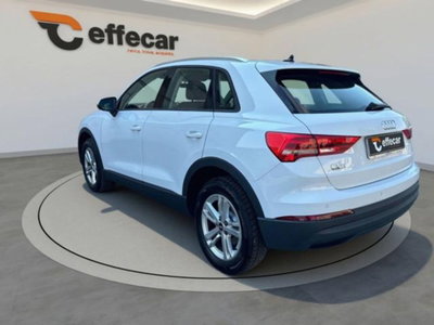 Audi Q3 35 TDI quattro S tronic Business (4)