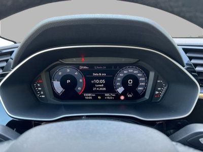 Audi Q3 35 TDI quattro S tronic Business (9)