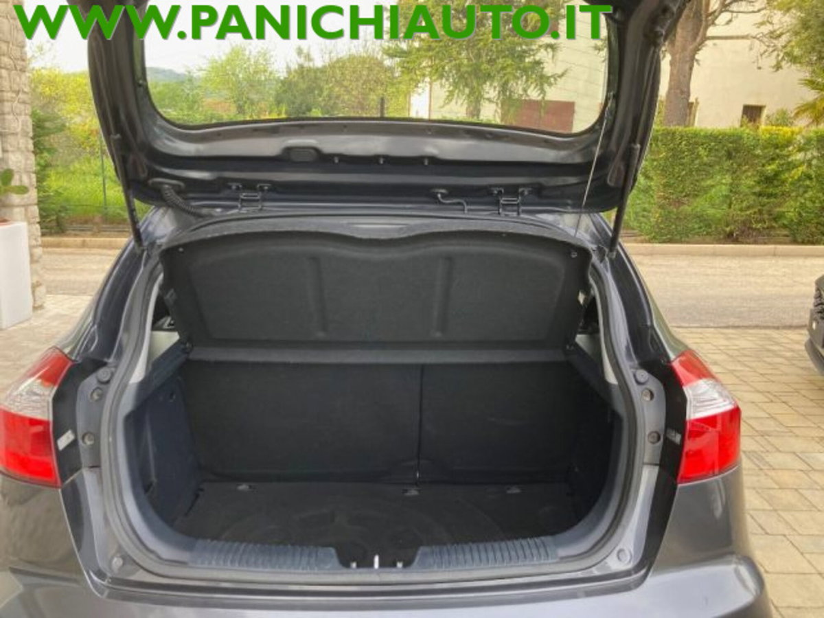 Kia Rio 1.1 CRDi 5p. Cool (8)