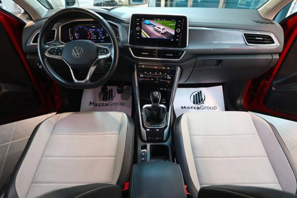 Volkswagen T-Roc 2.0 tdi Style 115cv (14)