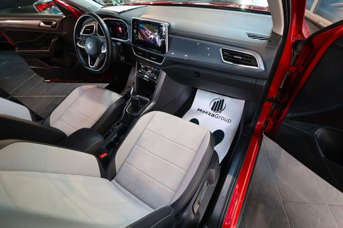 Volkswagen T-Roc 2.0 tdi Style 115cv (15)