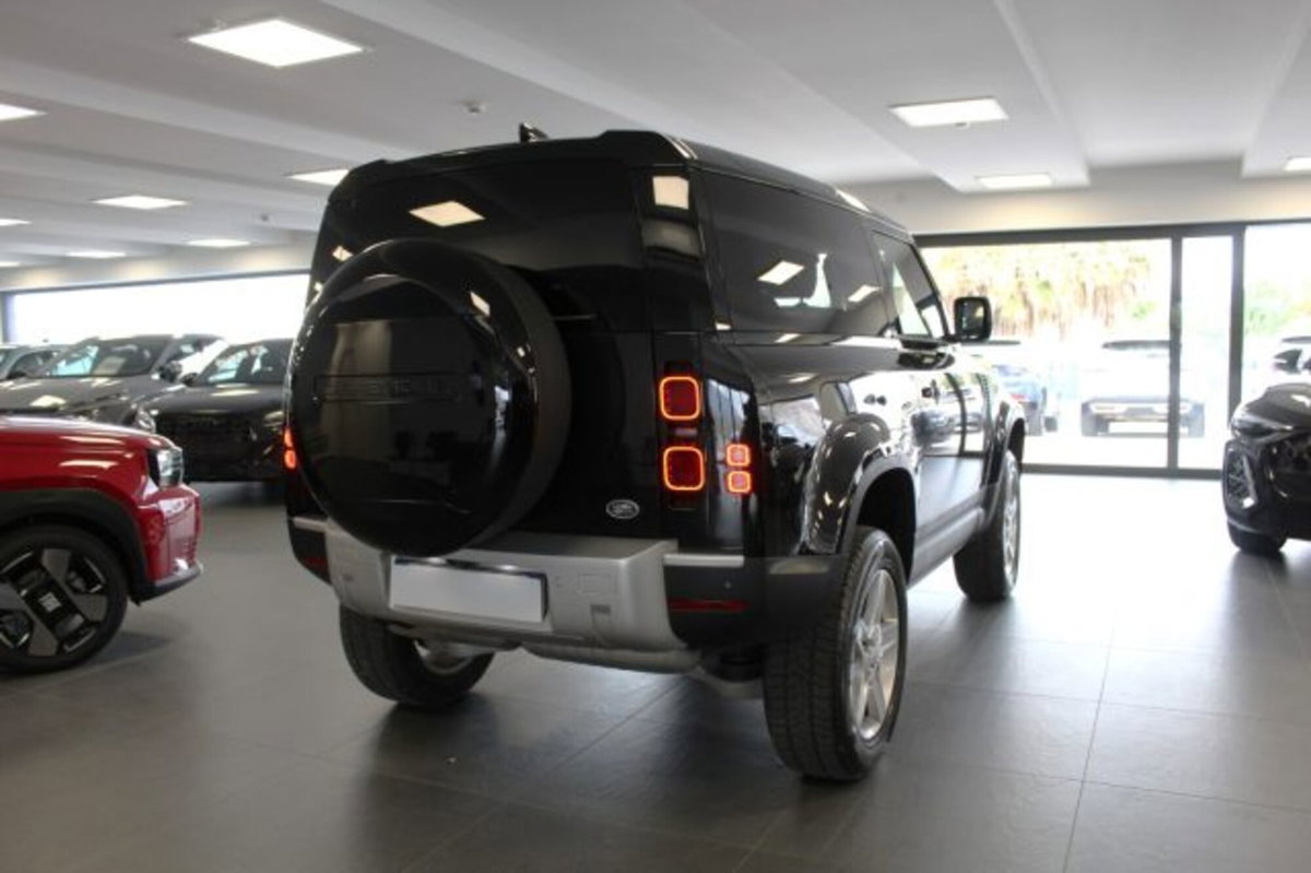 Land Rover Defender 90 3.0D I6 250 CV AWD Auto X-Dynamic S (14)