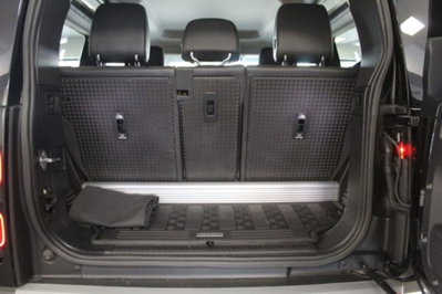 Land Rover Defender 90 3.0D I6 250 CV AWD Auto X-Dynamic S (17)