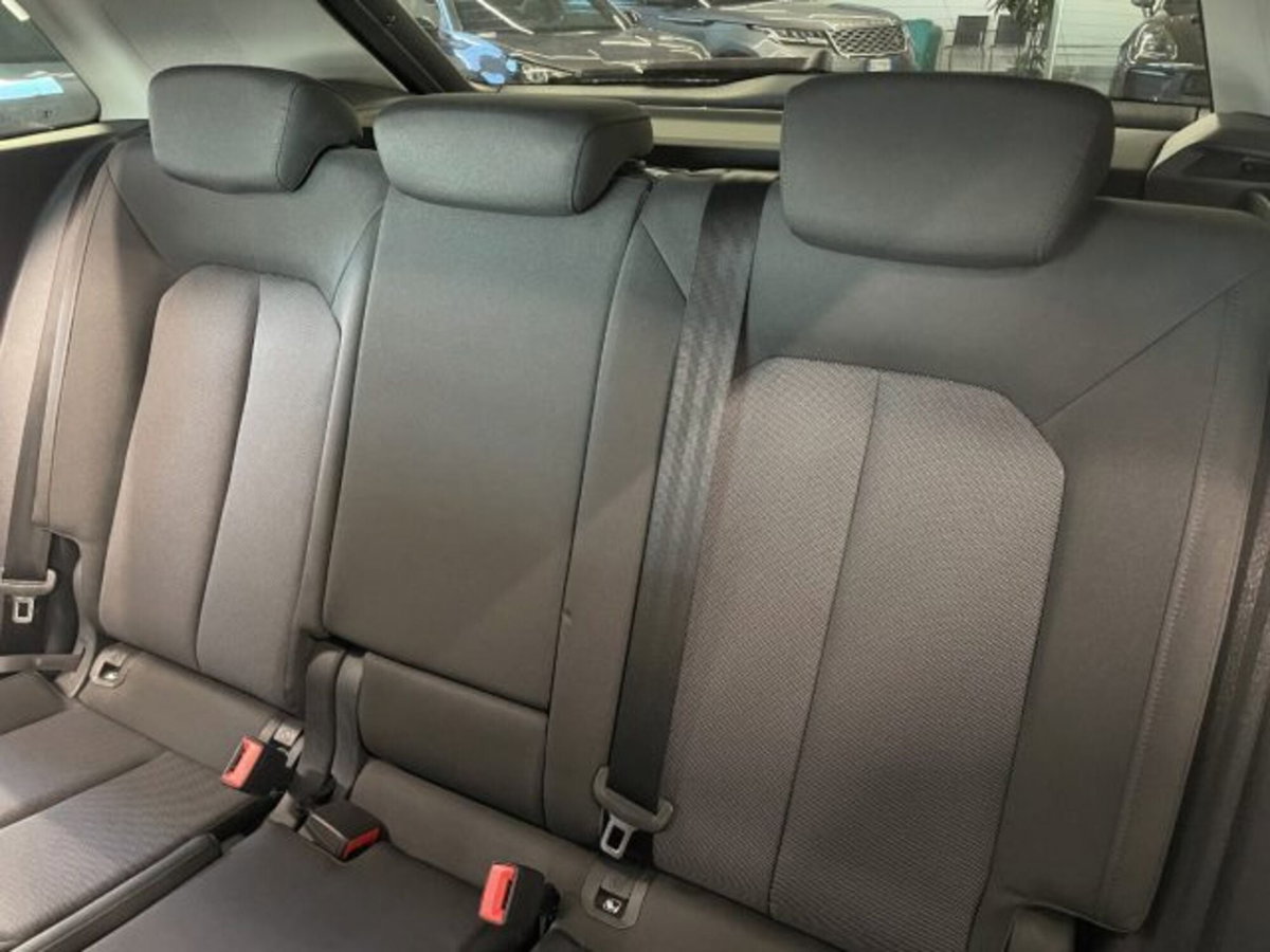 Audi Q3 2.0 TDI 150 CV quattro Business (13)