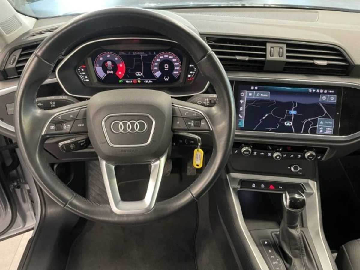 Audi Q3 2.0 TDI 150 CV quattro Business (14)