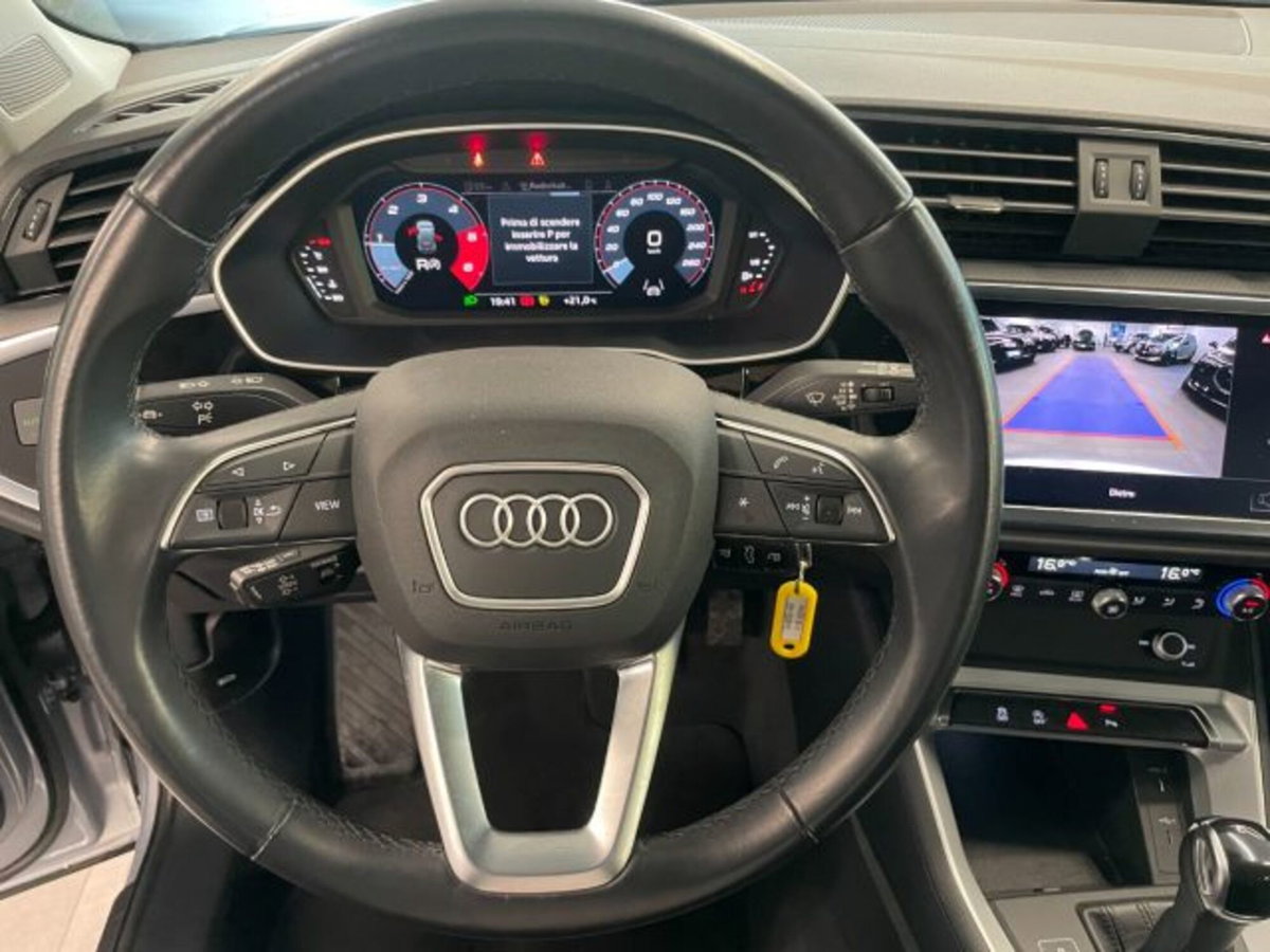 Audi Q3 2.0 TDI 150 CV quattro Business (3)