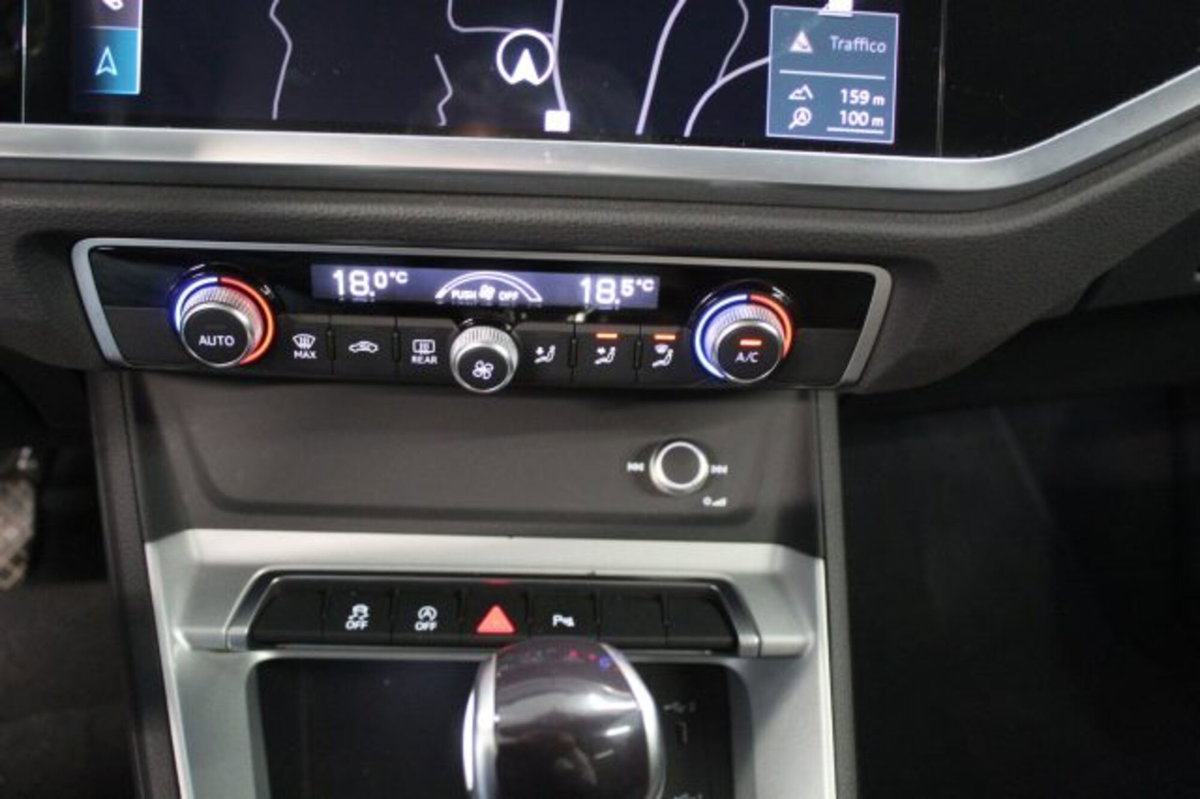Audi Q3 2.0 tdi Business Advanced 150cv s-tronic (6)