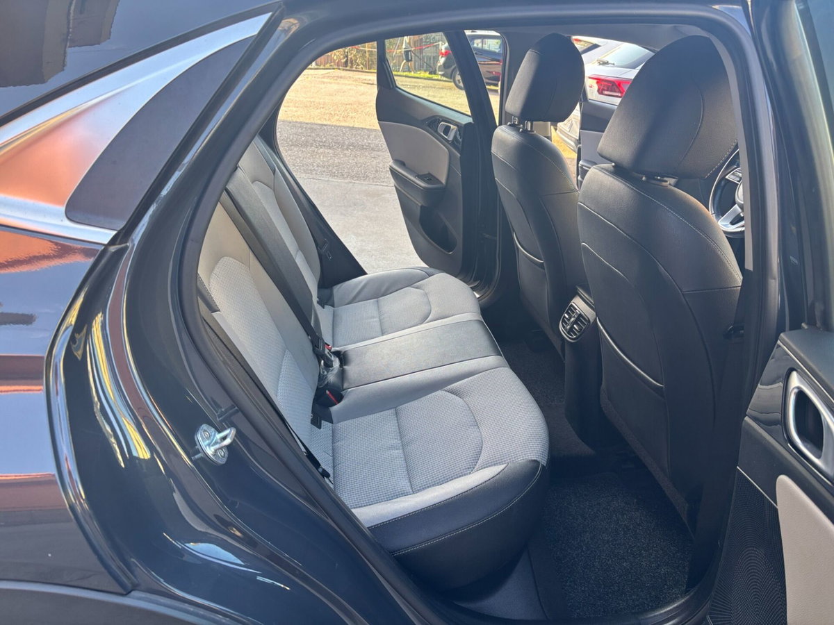 Kia XCeed 1.6 CRDi 115 CV Style (14)
