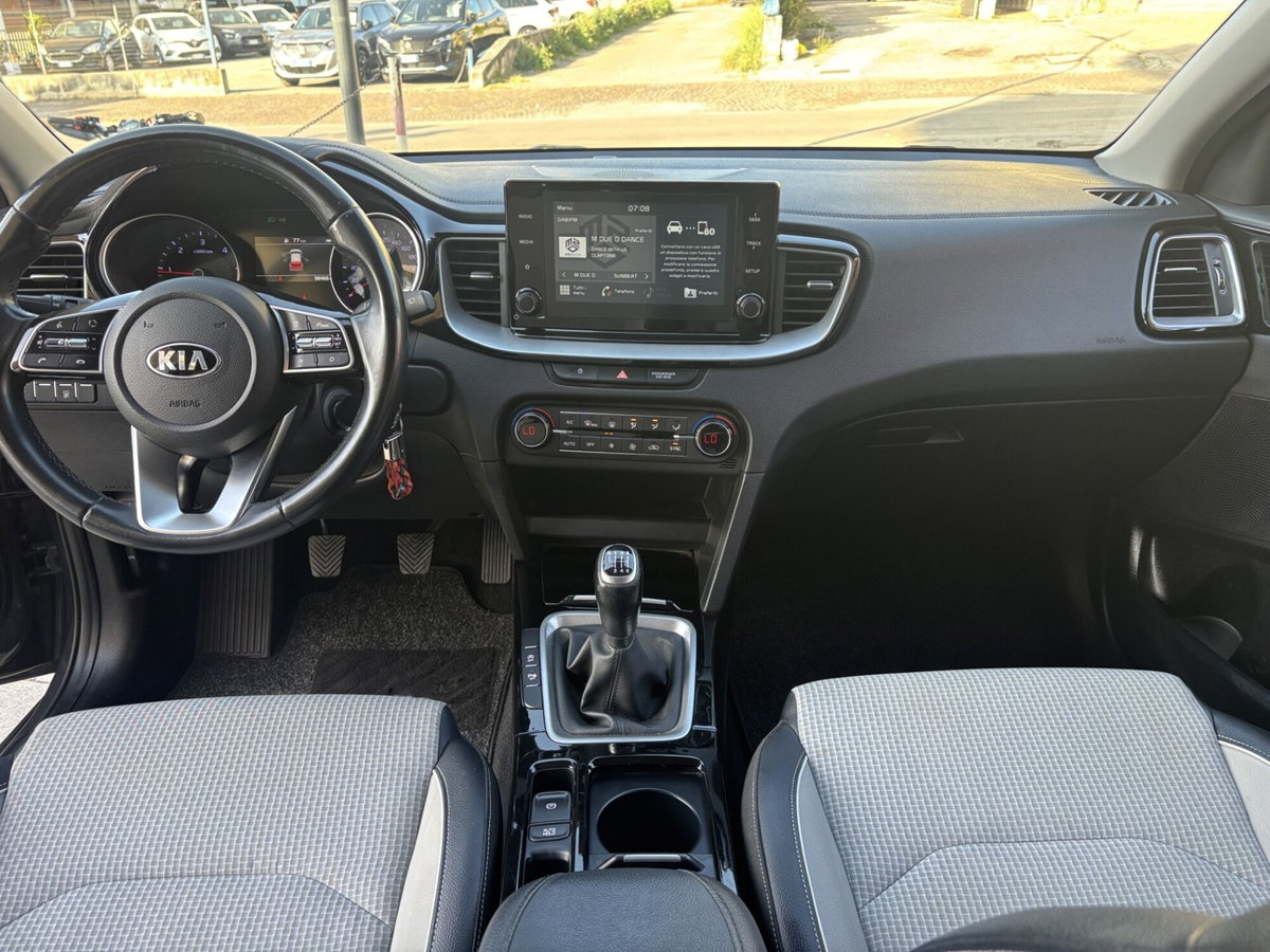 Kia XCeed 1.6 CRDi 115 CV Style (15)