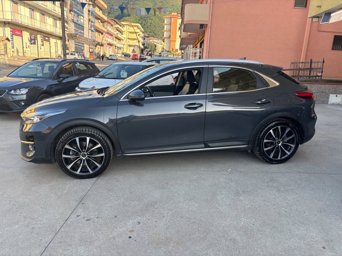 Kia XCeed 1.6 CRDi 115 CV Style (3)