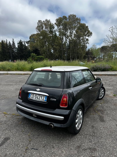MINI Mini 1.6 16V Cooper (4)