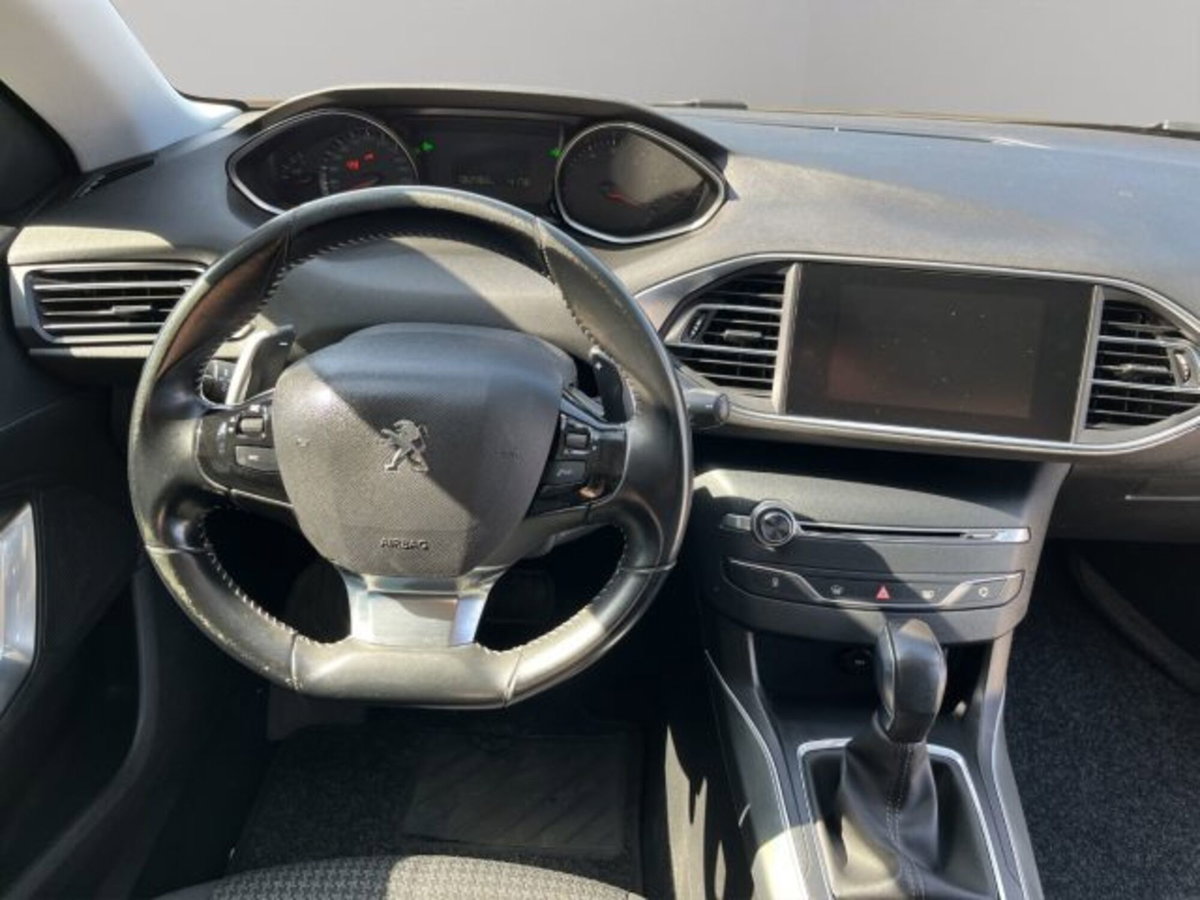 Peugeot 308 SW BlueHDi 130 S&S Allure (10)
