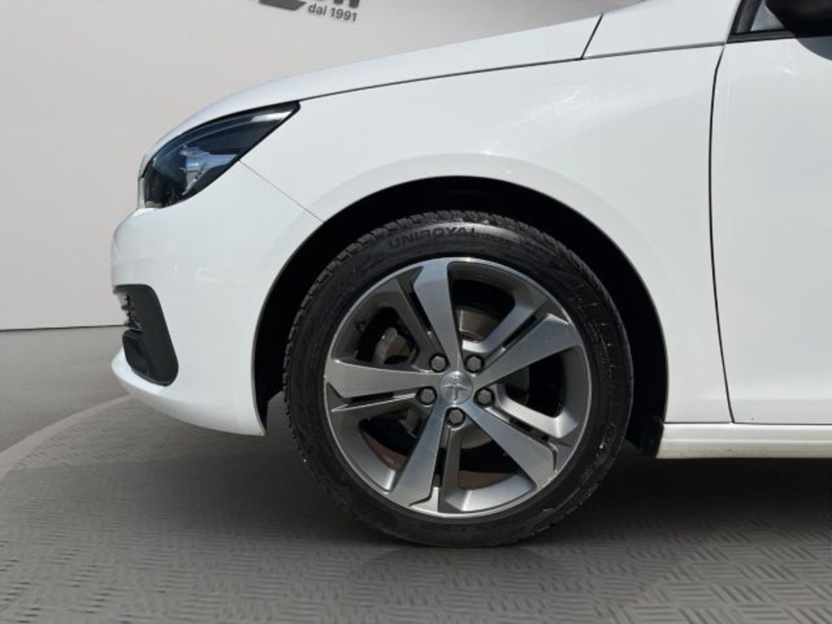 Peugeot 308 SW BlueHDi 130 S&S Allure (16)