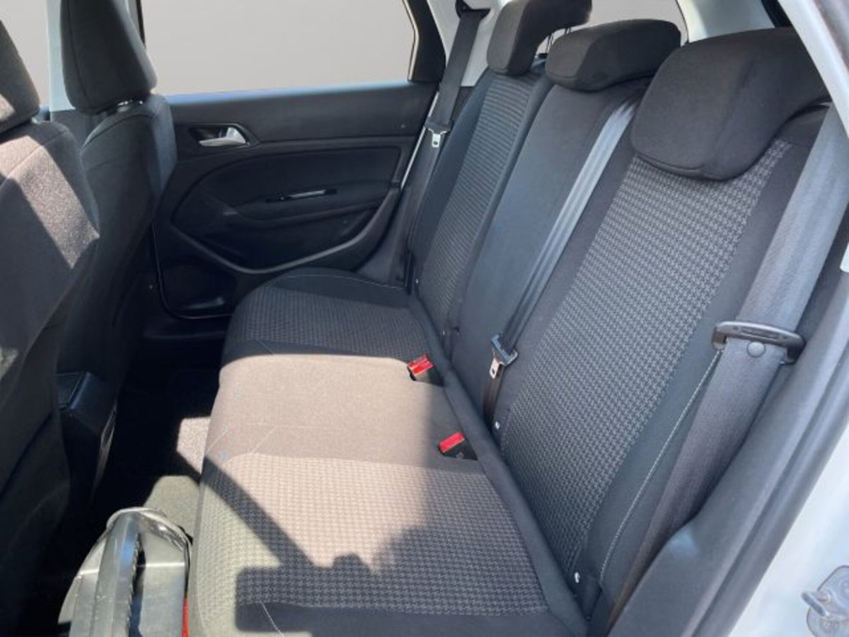 Peugeot 308 SW BlueHDi 130 S&S Allure (8)