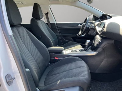 Peugeot 308 SW BlueHDi 130 S&S GT (9)