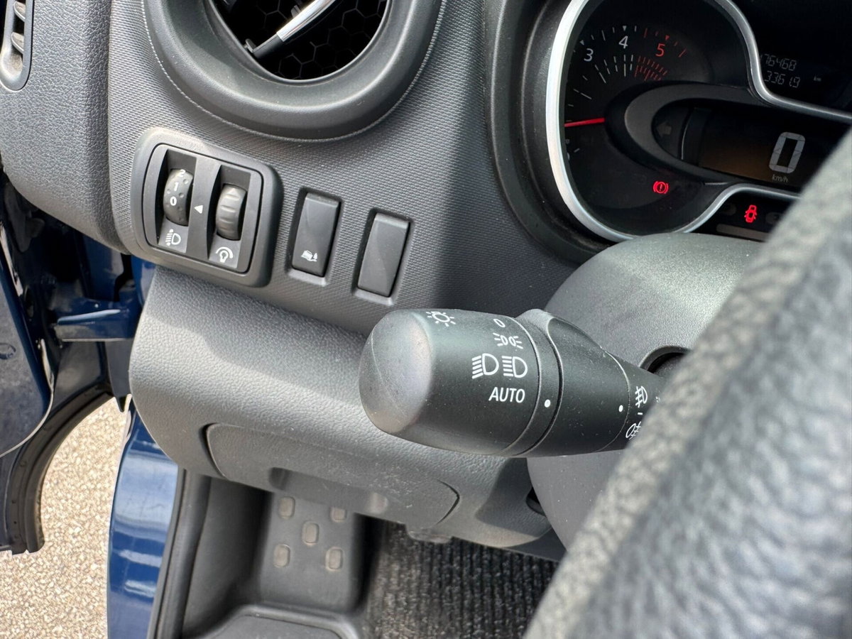 Renault Trafic Furgone T29 2.0 dCi 120CV PC-TN Furgone Ice Plus (14)