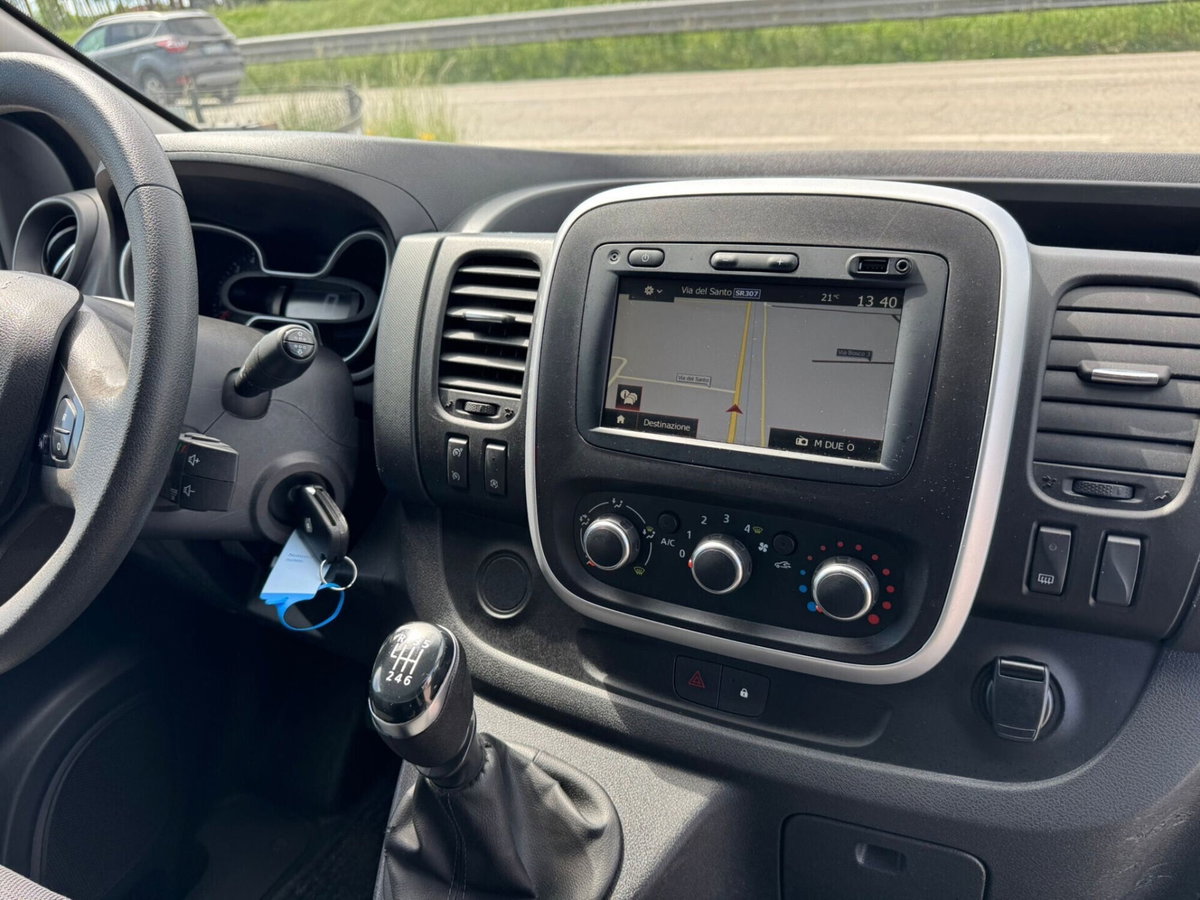 Renault Trafic Furgone T29 2.0 dCi 120CV PC-TN Furgone Ice Plus (17)