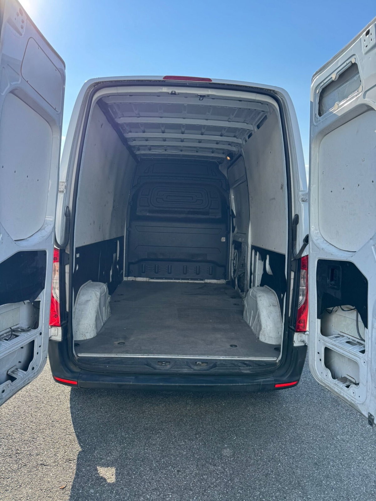Mercedes-Benz Sprinter F39/35 314 CDI FWD TA Furgone (15)