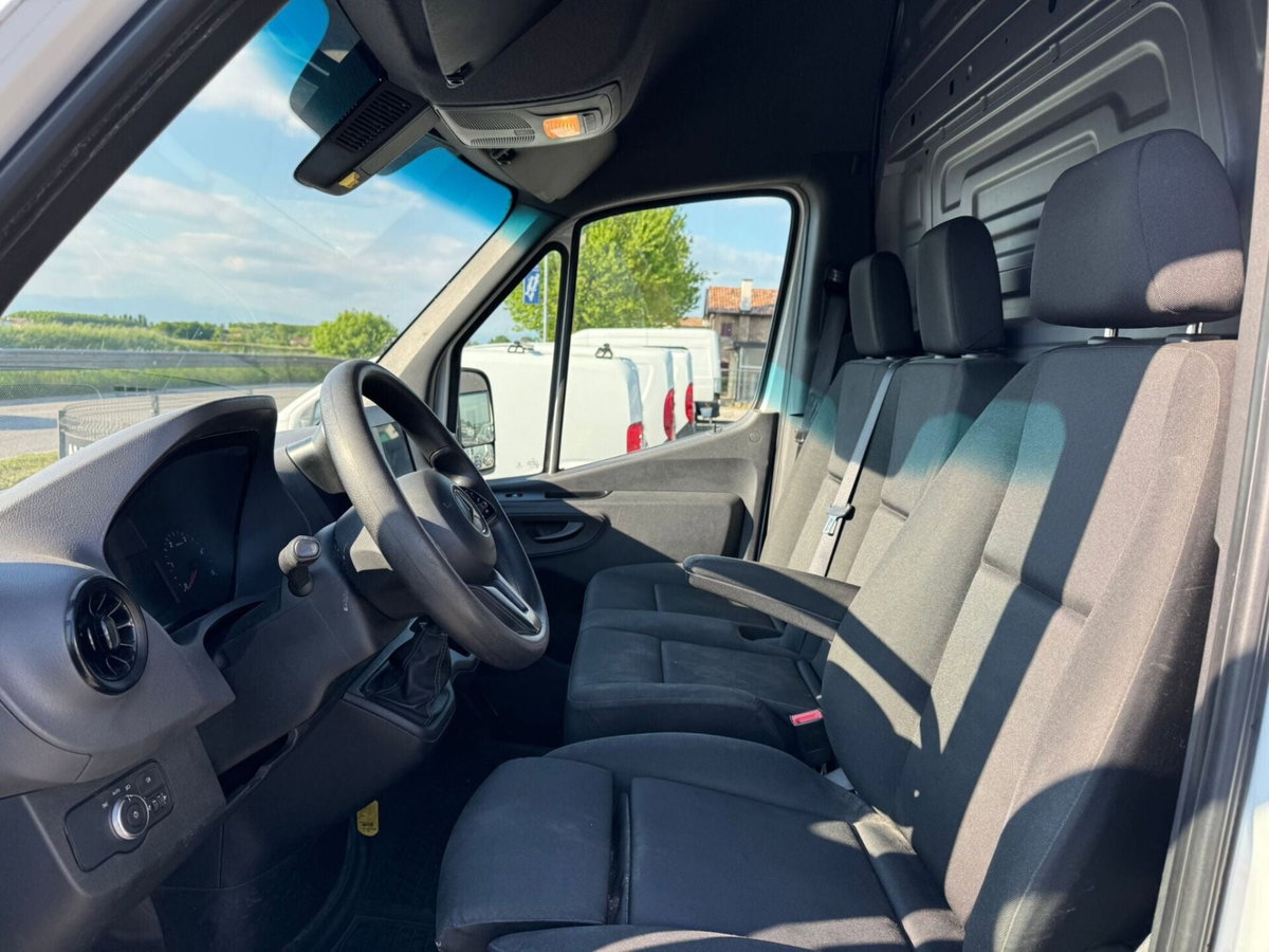 Mercedes-Benz Sprinter F39/35 314 CDI FWD TA Furgone (9)