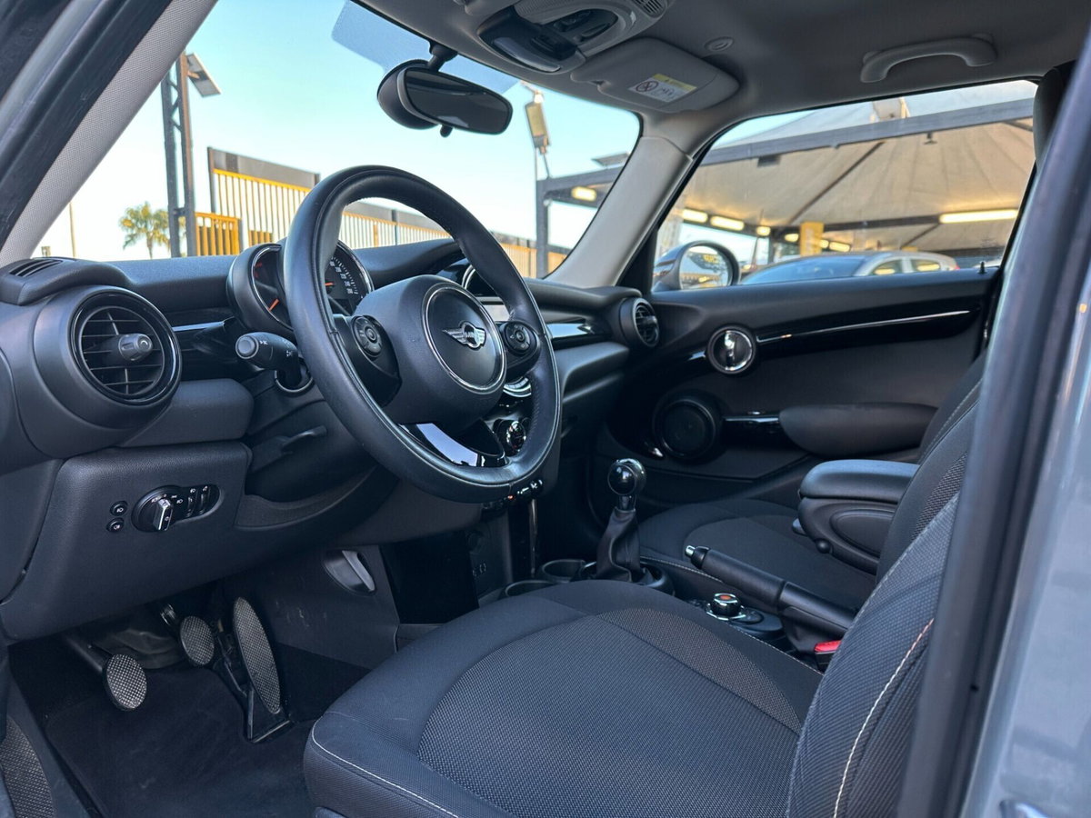 MINI Mini 1.5 Cooper D Business XL 5 porte (12)